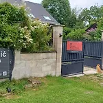 Bed & Breakfast Mostarlic 3*